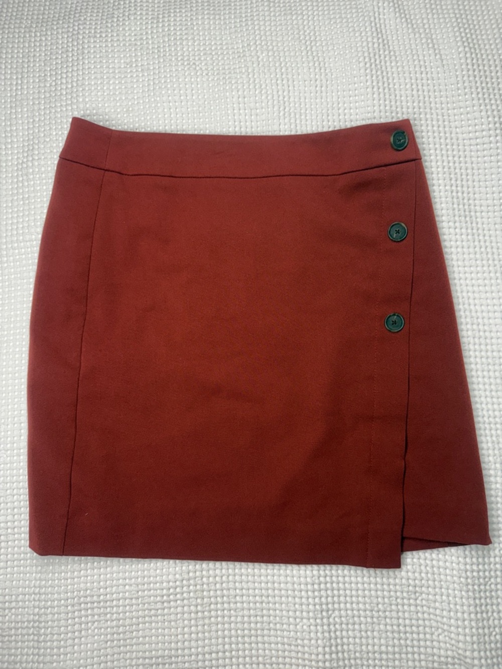 LOFT - Rust Red Button-Accent Mini Skirt - Size 2P